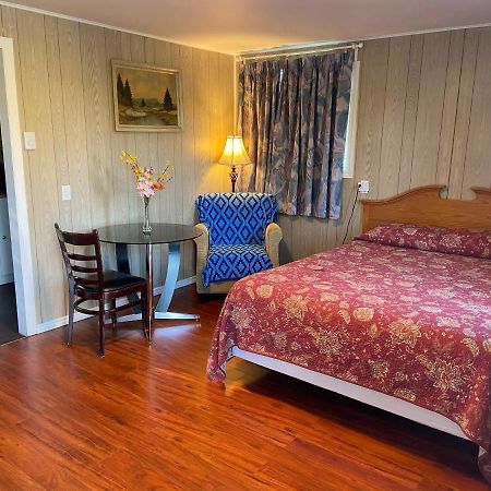 Motel Des Erables Coteau-du-Lac Экстерьер фото