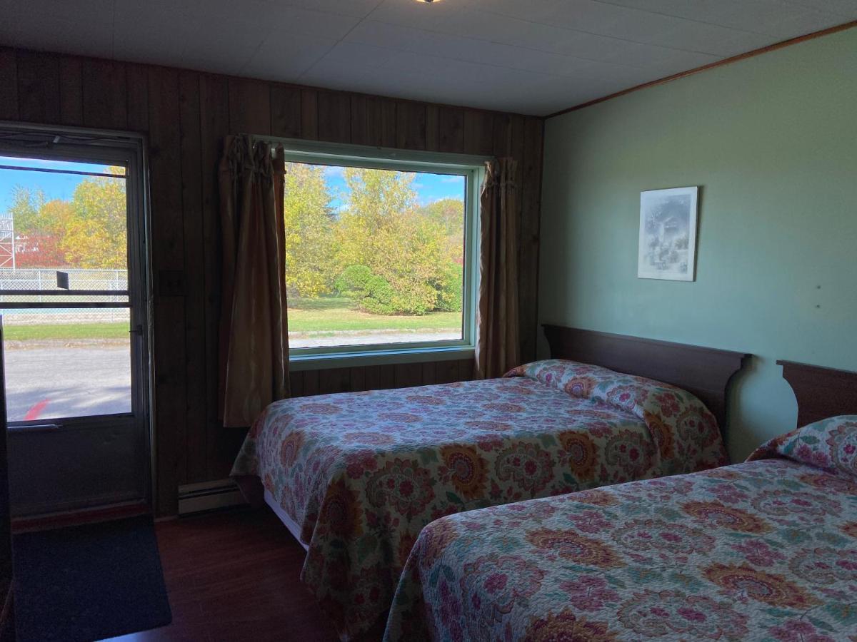 Motel Des Erables Coteau-du-Lac Экстерьер фото