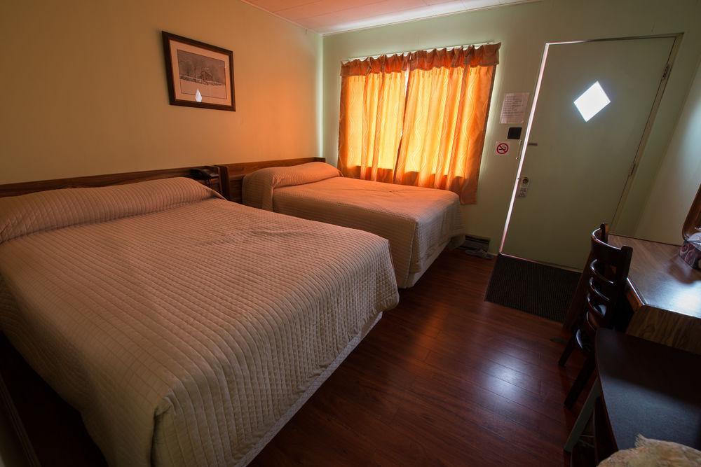 Motel Des Erables Coteau-du-Lac Экстерьер фото